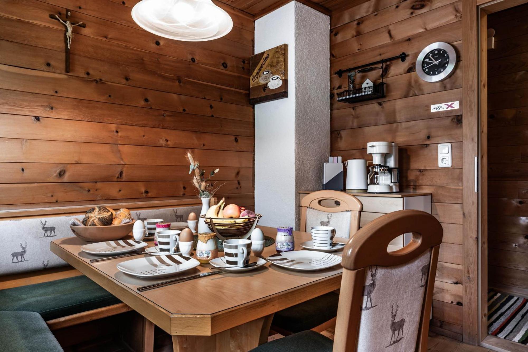 マイヤーホーフェン Holzknechthuetteヴィラ エクステリア 写真