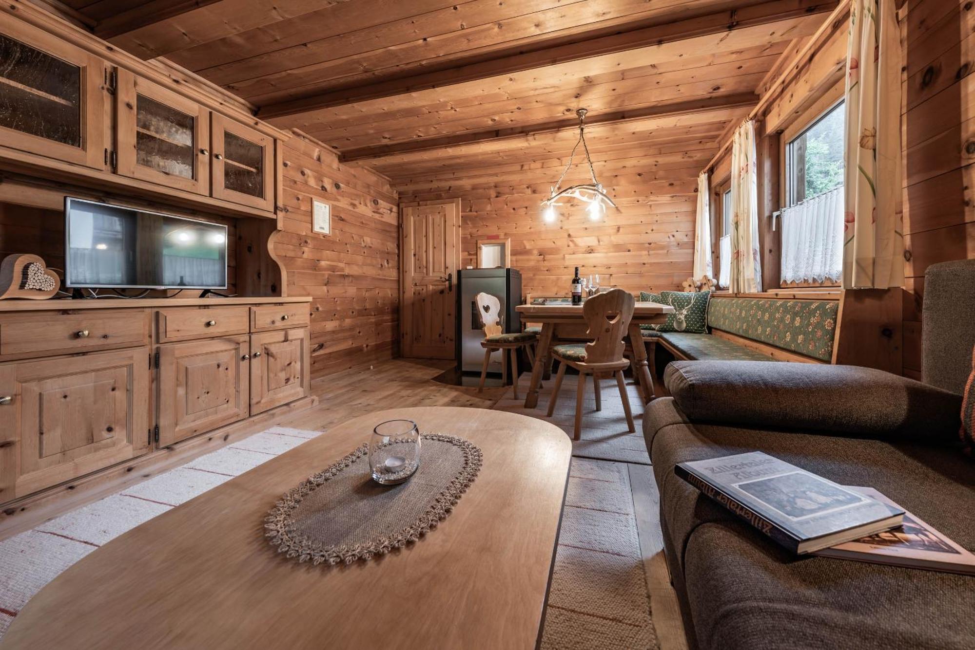 マイヤーホーフェン Holzknechthuetteヴィラ エクステリア 写真